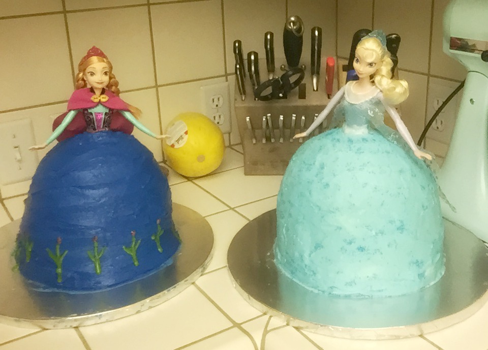 Cake Anna and Elsa