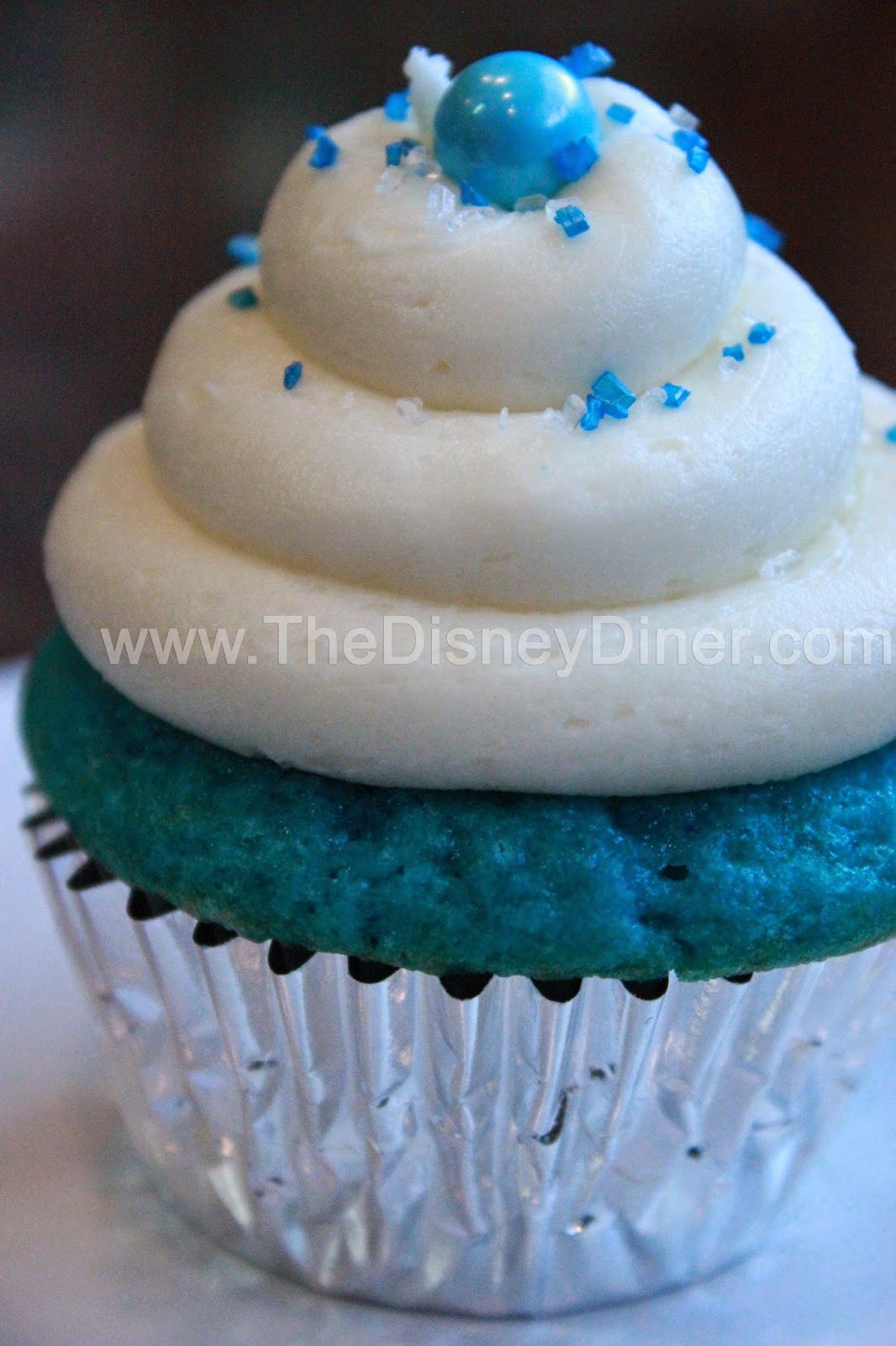 11 Photos of Disney Frozen Inspired Cupcakes