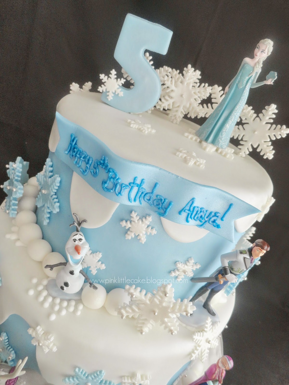 Frozen Pink Theme Cake