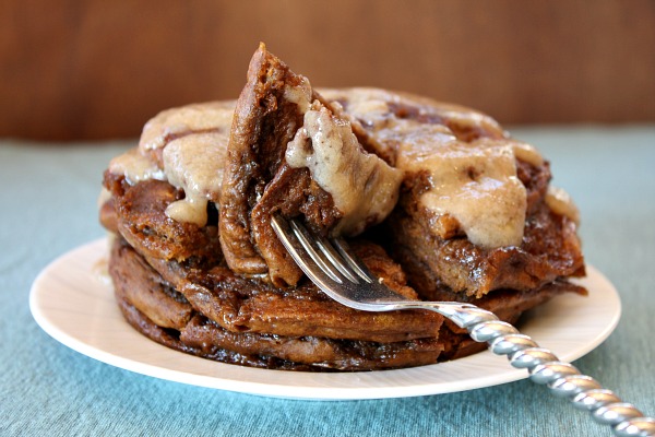 Gingerbread Cinnamon Roll Pancakes