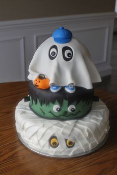 Halloween Baby Shower Cake