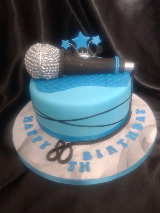 Microphone Birthday Cake