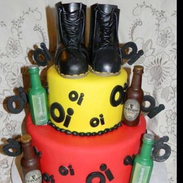 10 Photos of Punk Rock Birthday Cakes