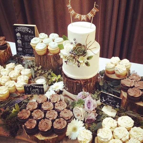 Rustic Cupcake Wedding Cake Table