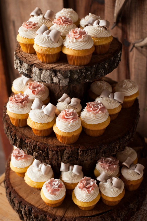 Rustic Wedding Cupcakes