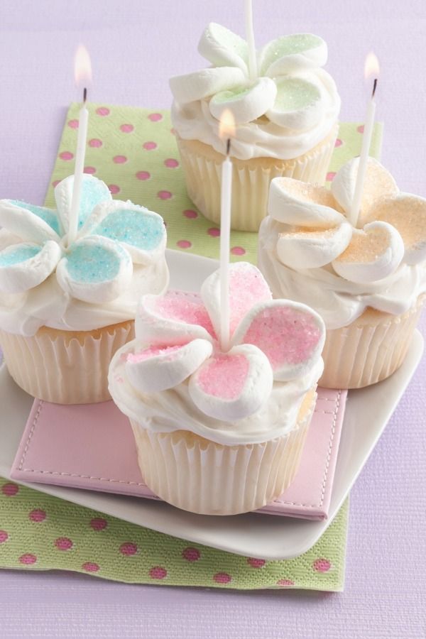 Birthday Cupcakes Marshmallow Flowers