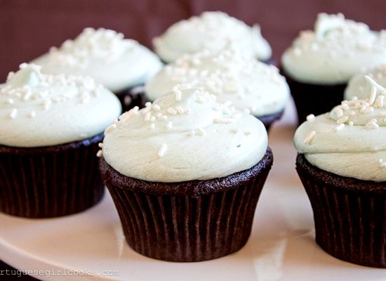 Chocolate Cupcakes with Vanilla Buttercream Frosting