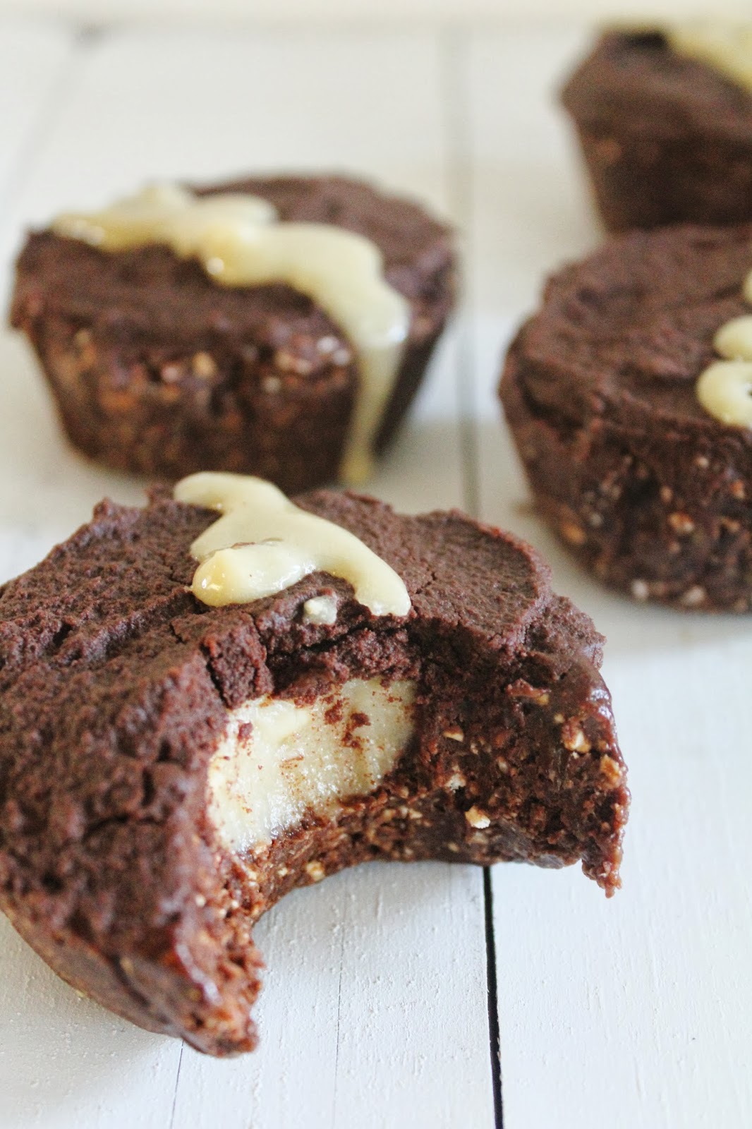 Chocolate Cupcakes with Vanilla Cream Filling