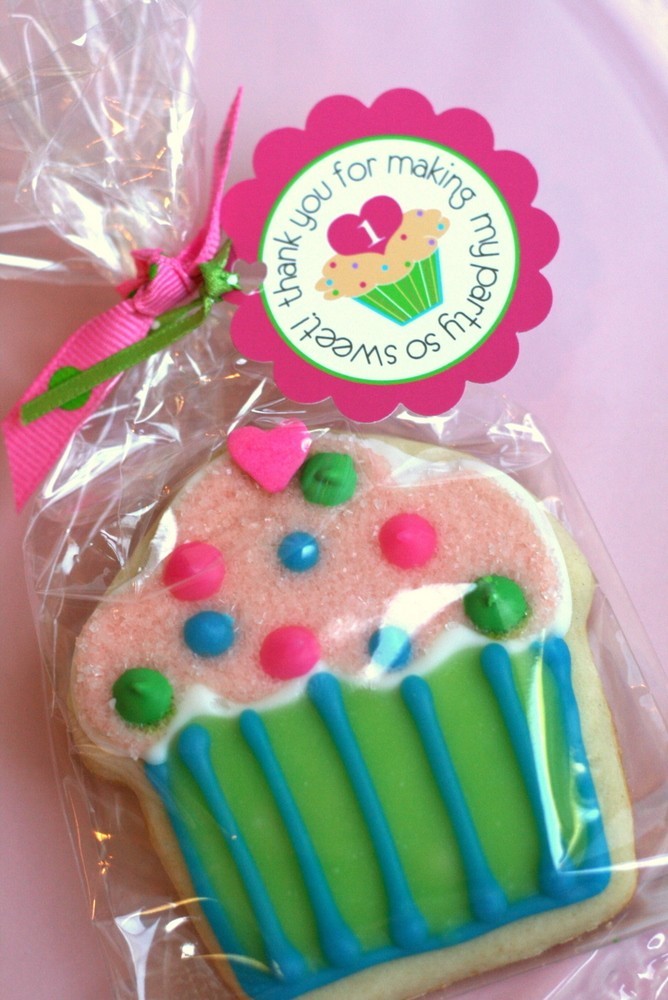 Cupcake Birthday Party Favors