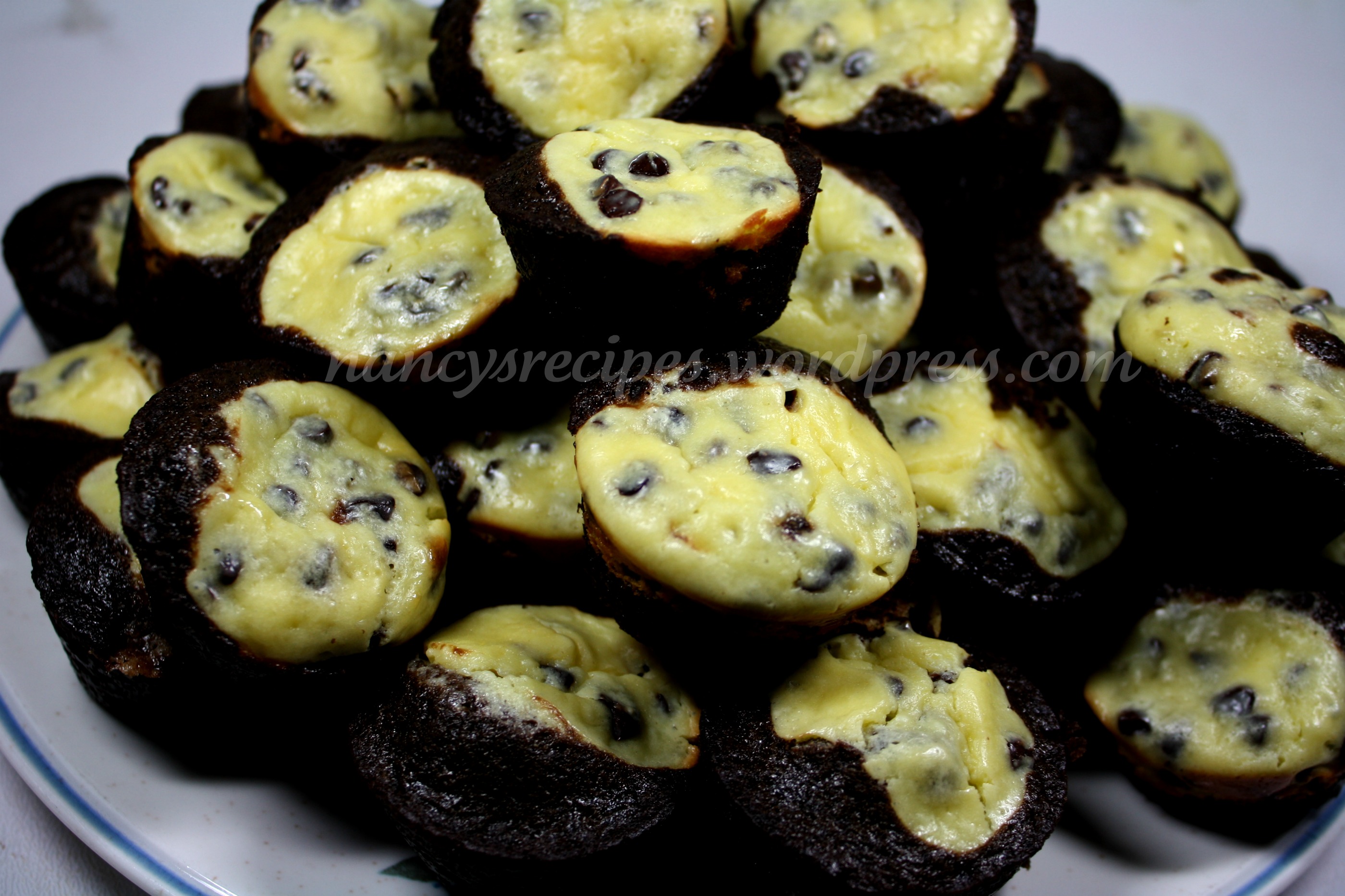 Mini Chocolate Cream Cheese Cupcakes Recipe