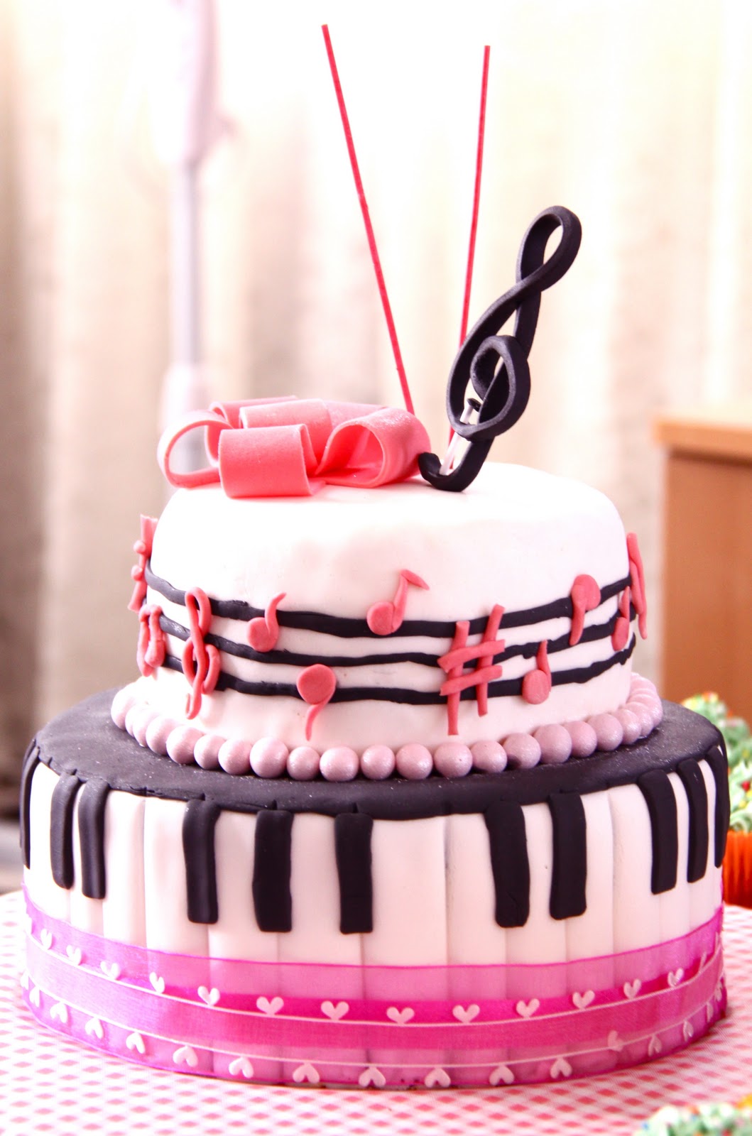 Music Note Birthday Cake