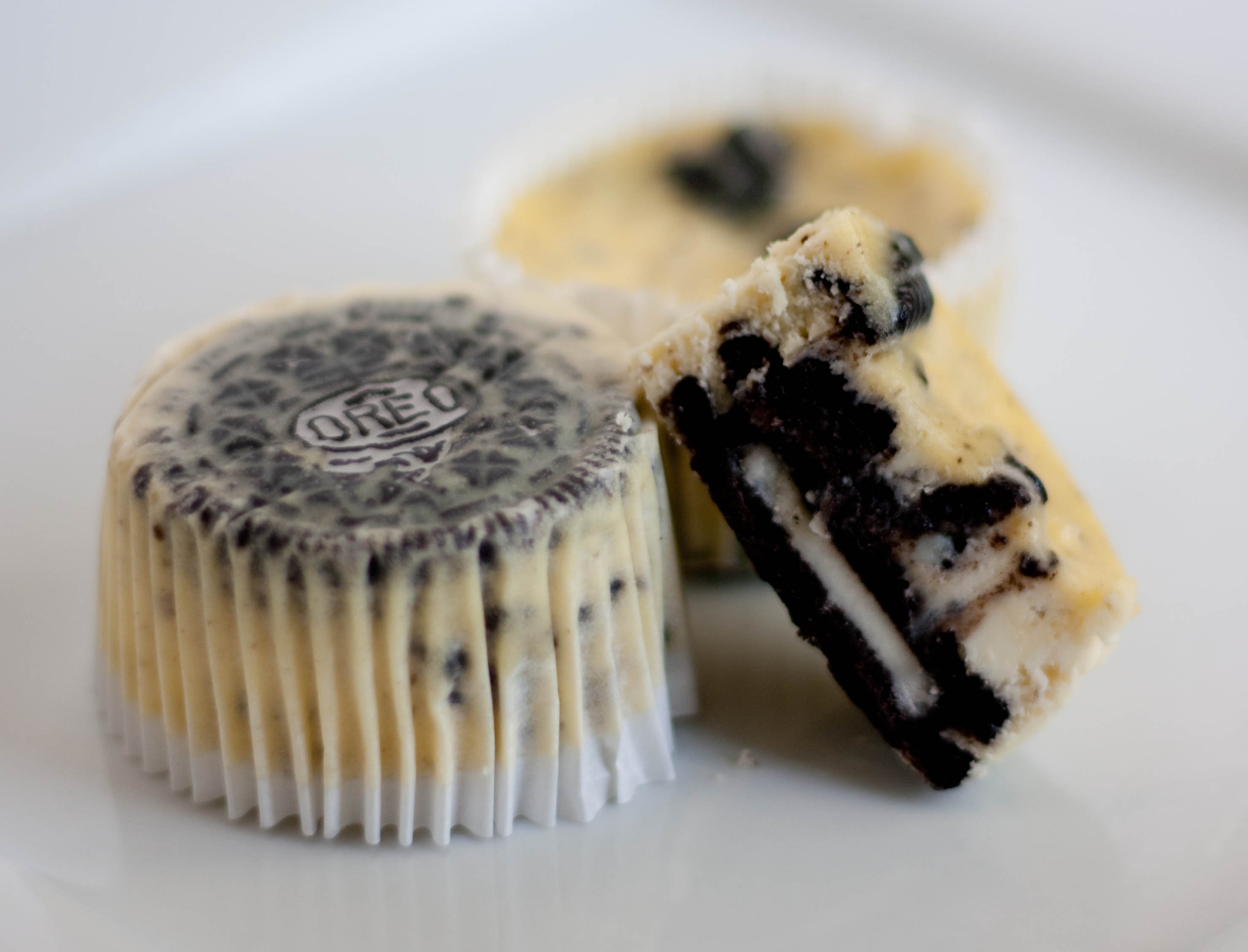 Oreo Cookies and Cream Cheesecake Cupcakes