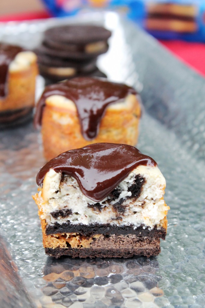 Peanut Butter Oreo Mini Cheesecakes