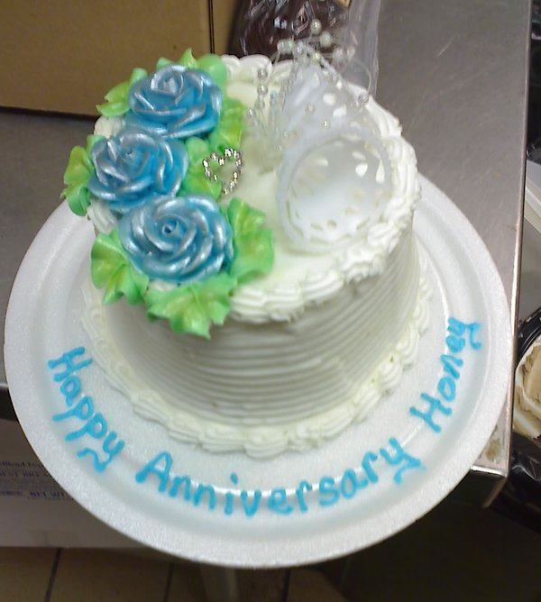 Small Anniversary Cake