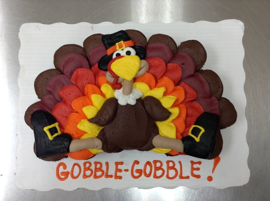 Thanksgiving Turkey Cupcake Cake