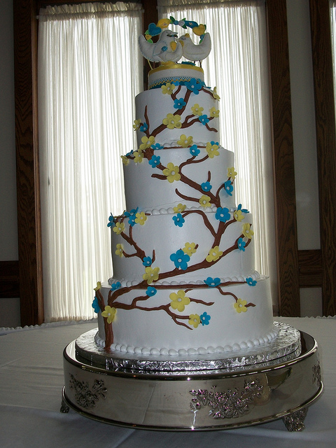 Tree Branch Wedding Cake