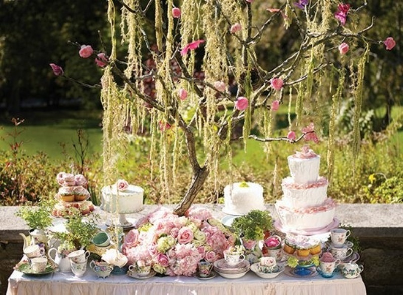 Wedding Garden Party Table Idea