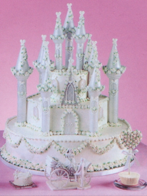 Wilton Romantic Castle Cake Set