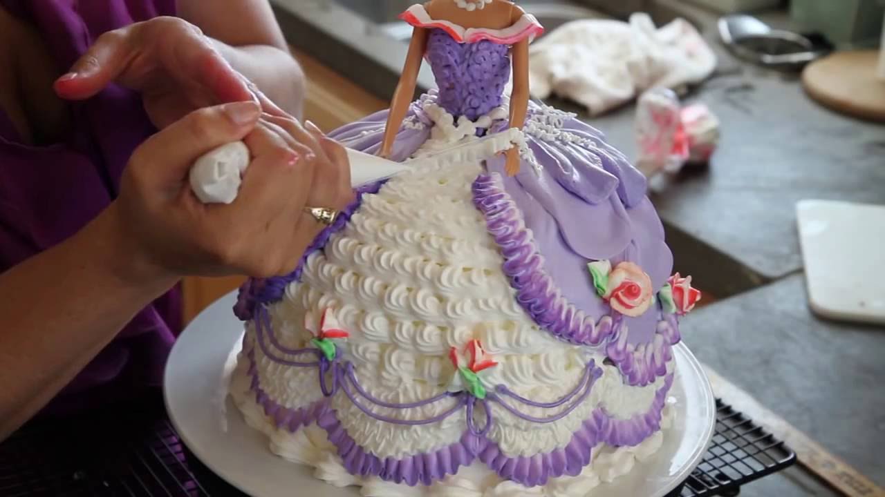 Barbie Doll Cake Decorating