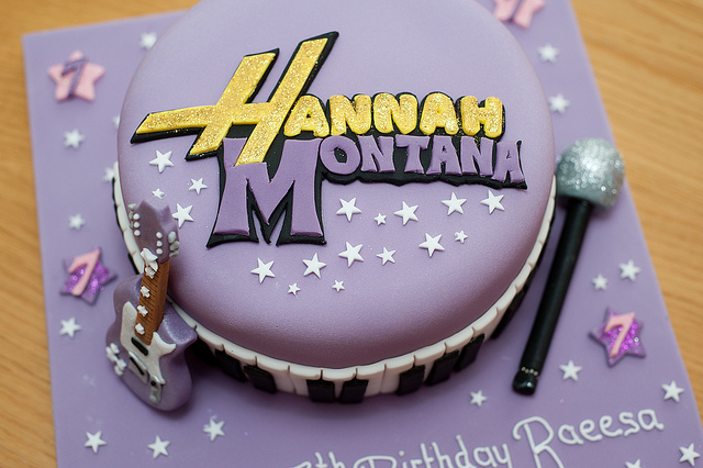 Cake Hannah Montana Logo