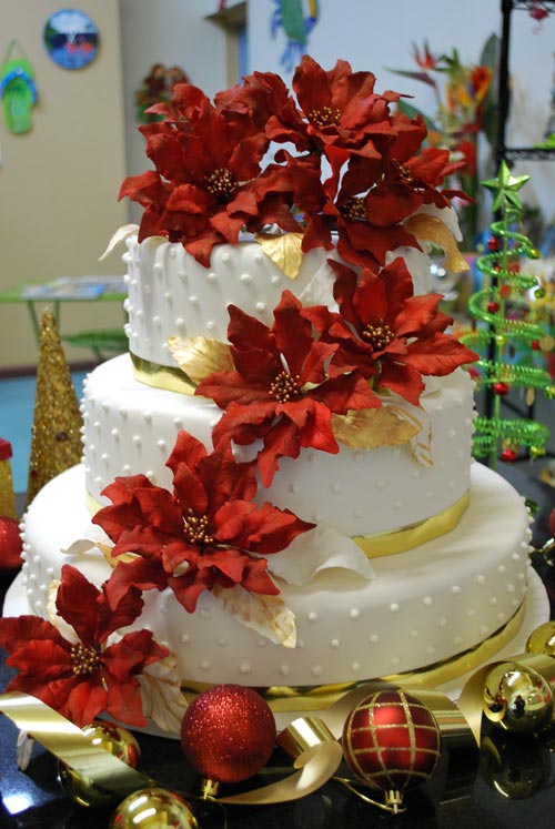 9 Photos of Christmas Cakes Flowers