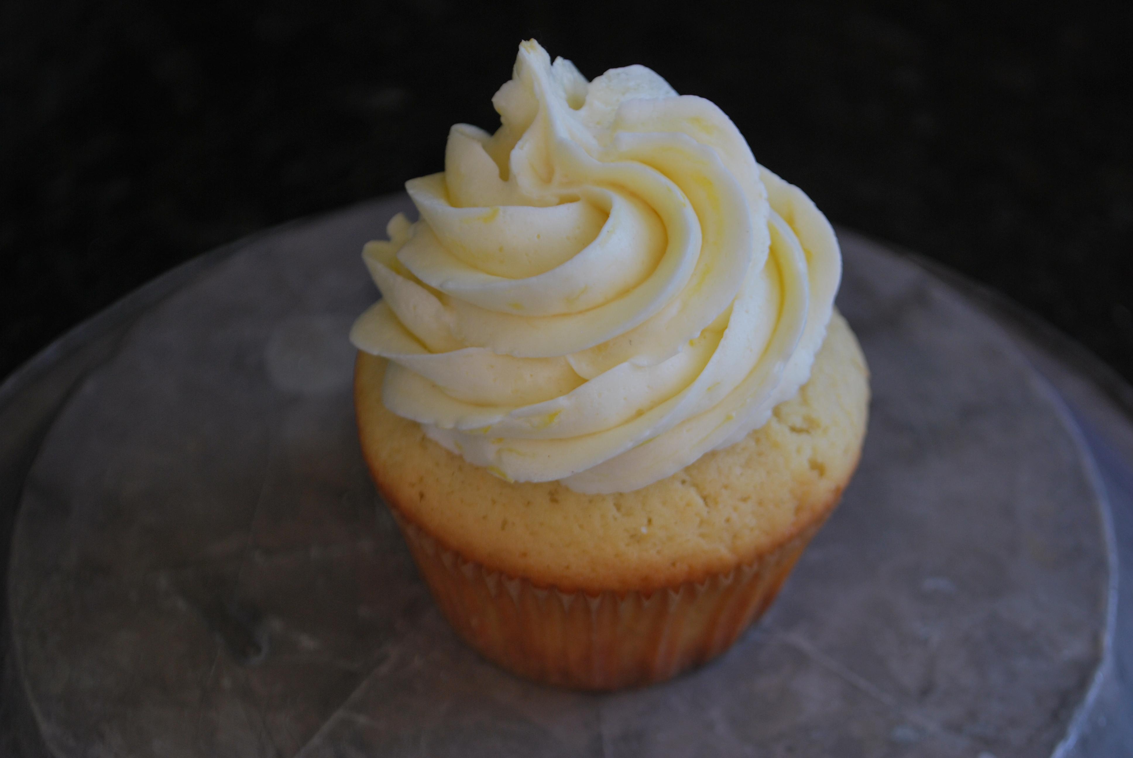 Lemon Cupcakes with Blueberry Pie Filling