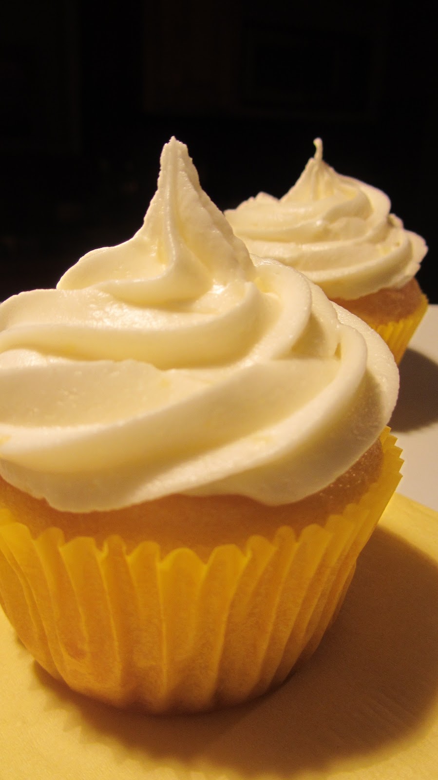 Lemon Cupcakes with Buttercream Frosting