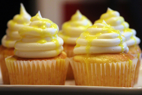 Lemon Cupcakes with Buttercream Frosting