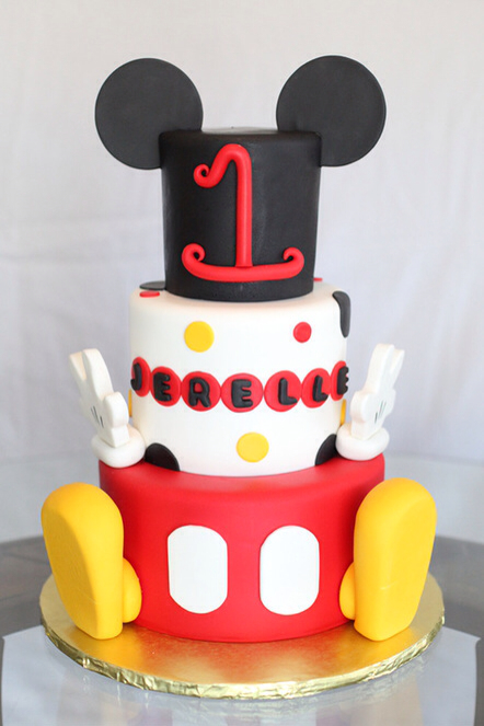 Mickey Mouse Cake