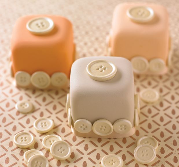 Mini Button Cakes