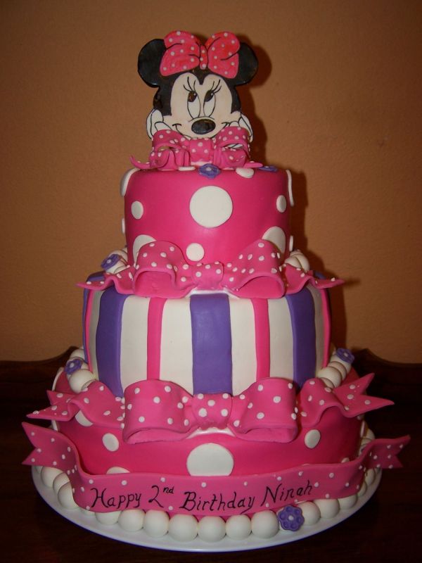 Minnie Mouse Birthday Cake