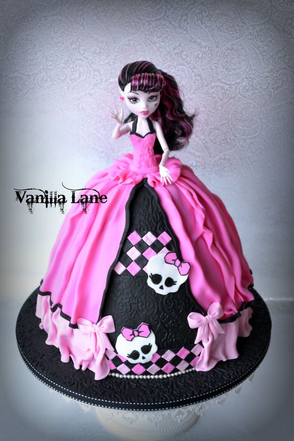 Monster High Doll Cake