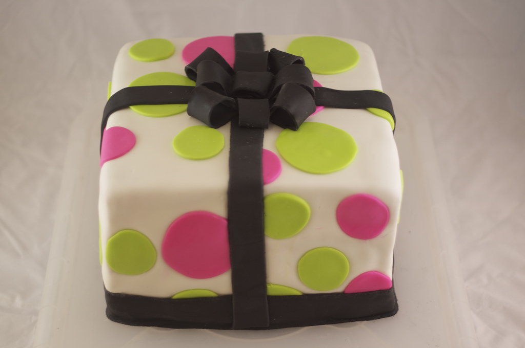 Polka Dot Fondant Cake