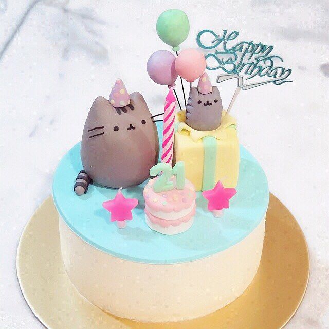 Pusheen Birthday Cake