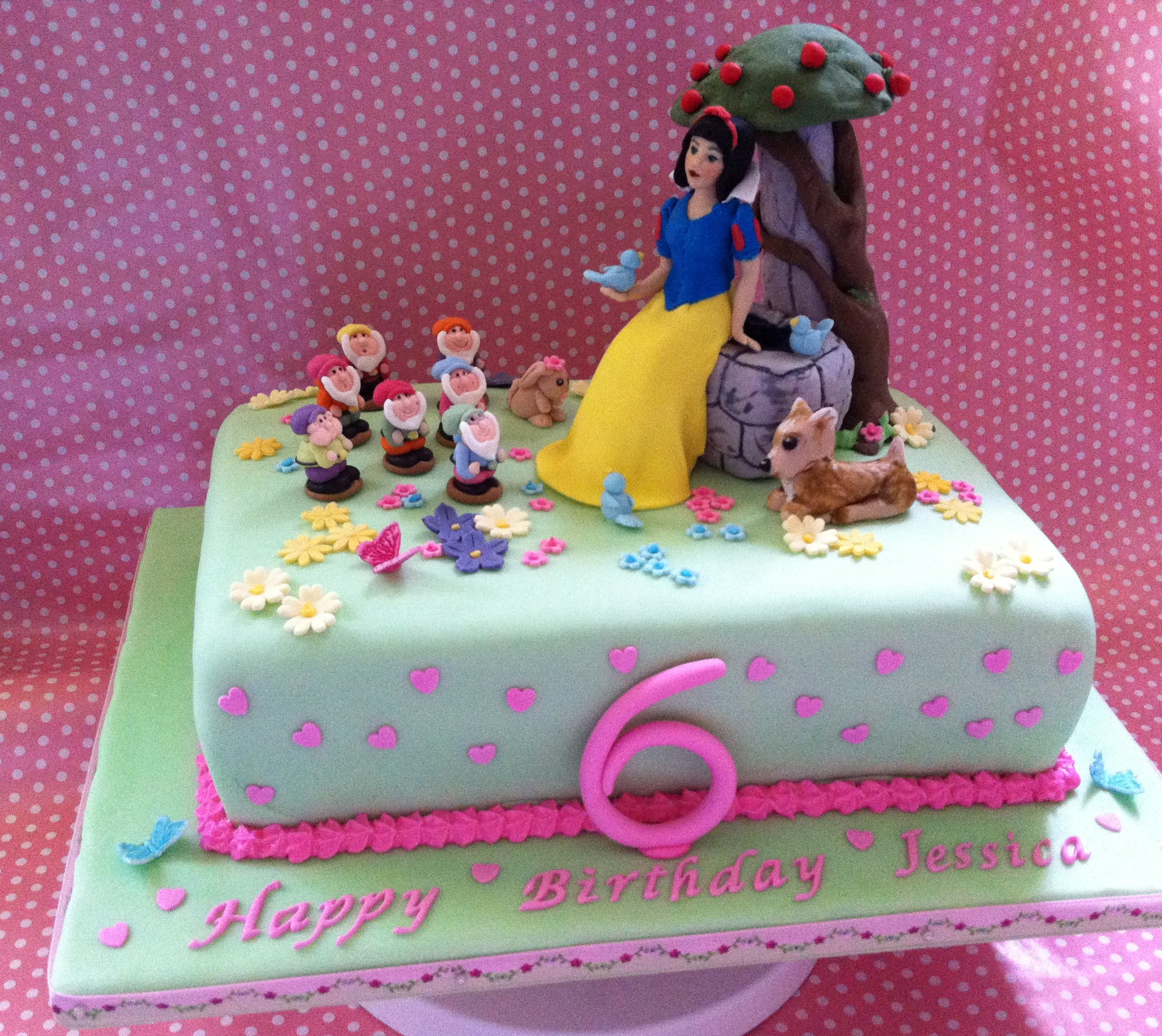 Snow White Birthday Cake