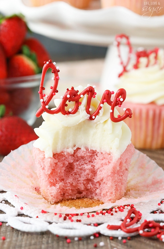 10 Photos of Strawberry Cream Cheese Icing On Cupcakes