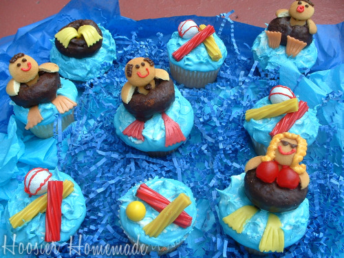 Swimming Pool Cupcake Decorating Ideas