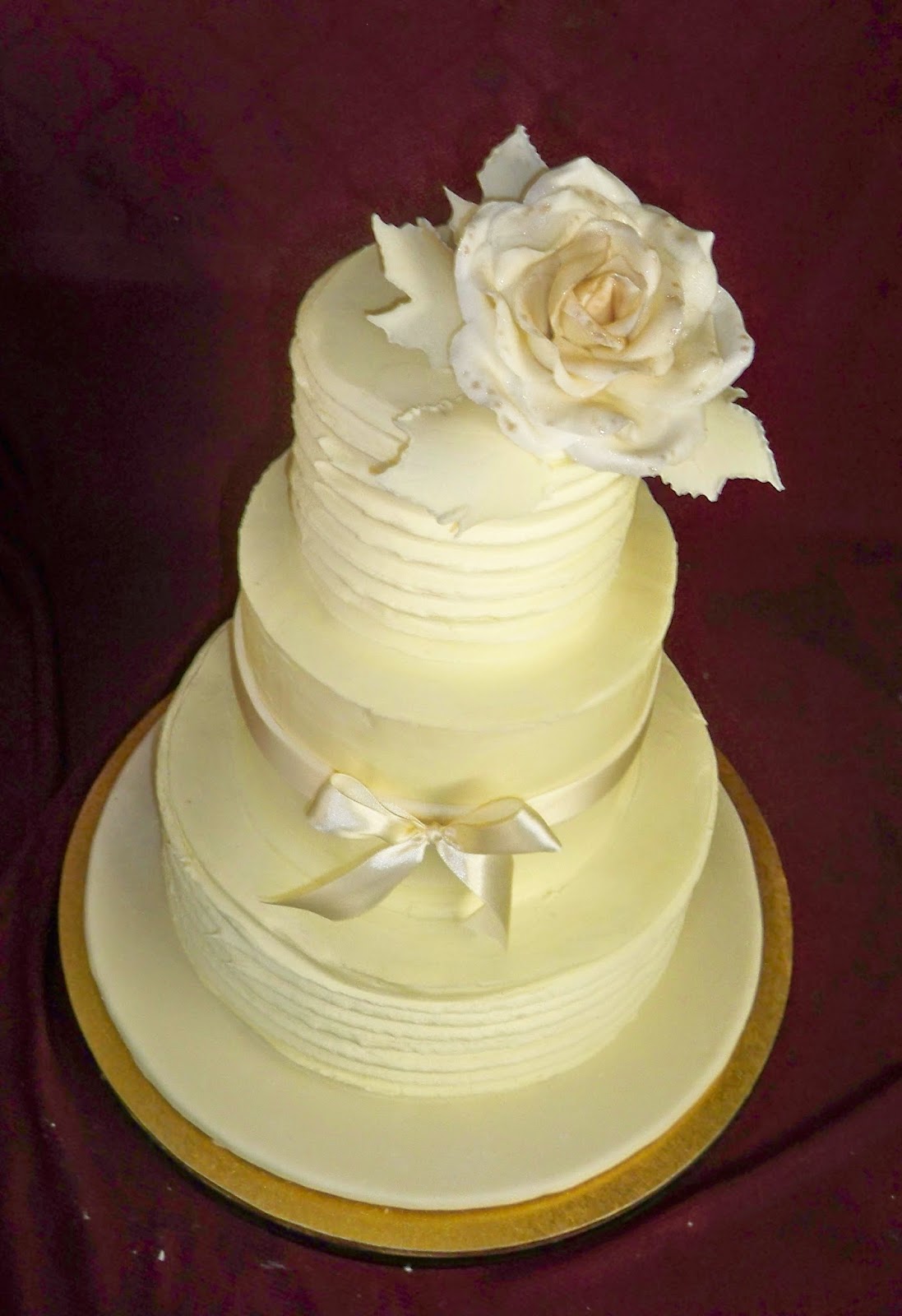 White Elegant Buttercream Wedding Cake