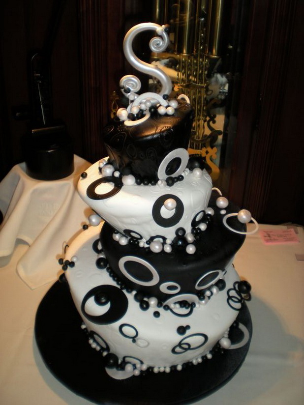 Black and White Wedding Cake