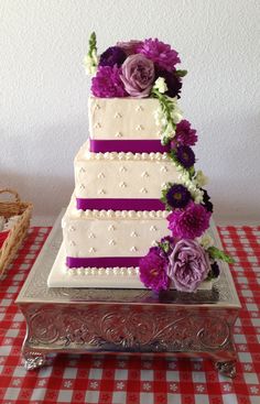 Buttercream Wedding Cakes Purple Flowers