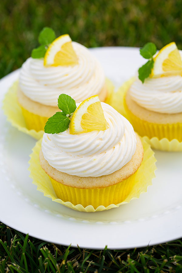 Cupcakes Lemon Buttercream Frosting