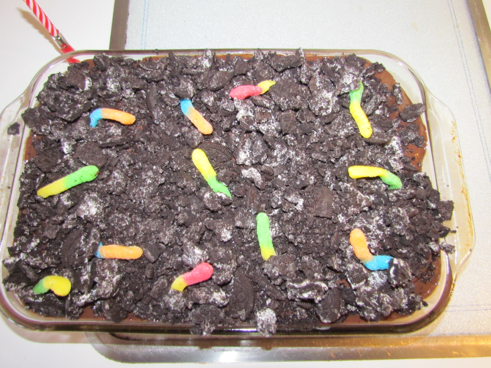 Dirt Cake with Gummy Worms Recipe