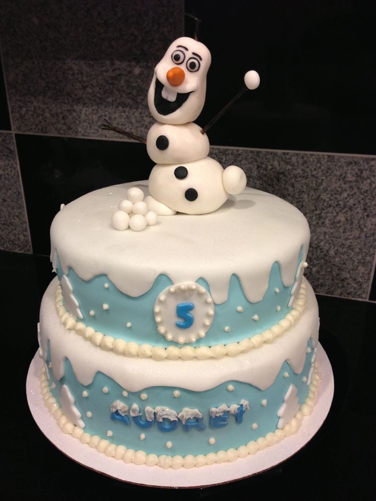 Disney Frozen Cake