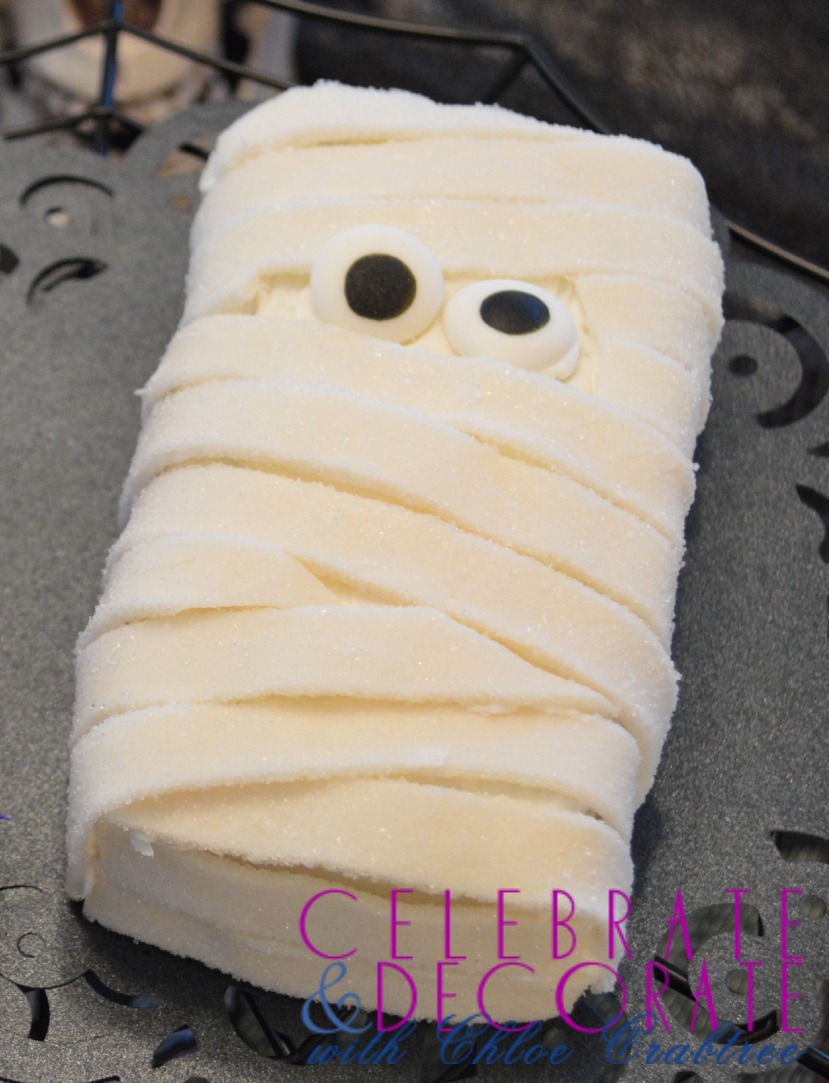 Halloween Mummy Cake