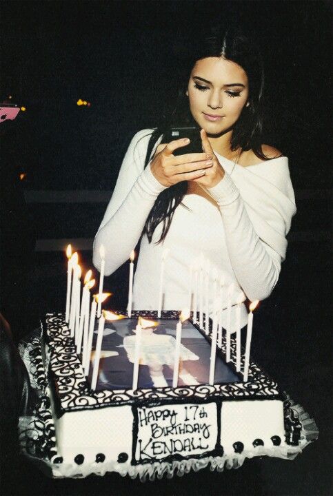 Kendall Jenner Birthday Cake