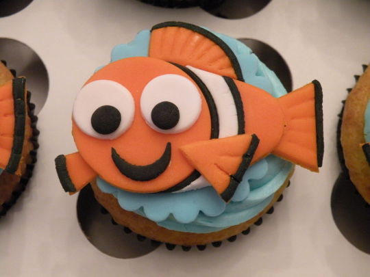 Nemo Cupcake Cake