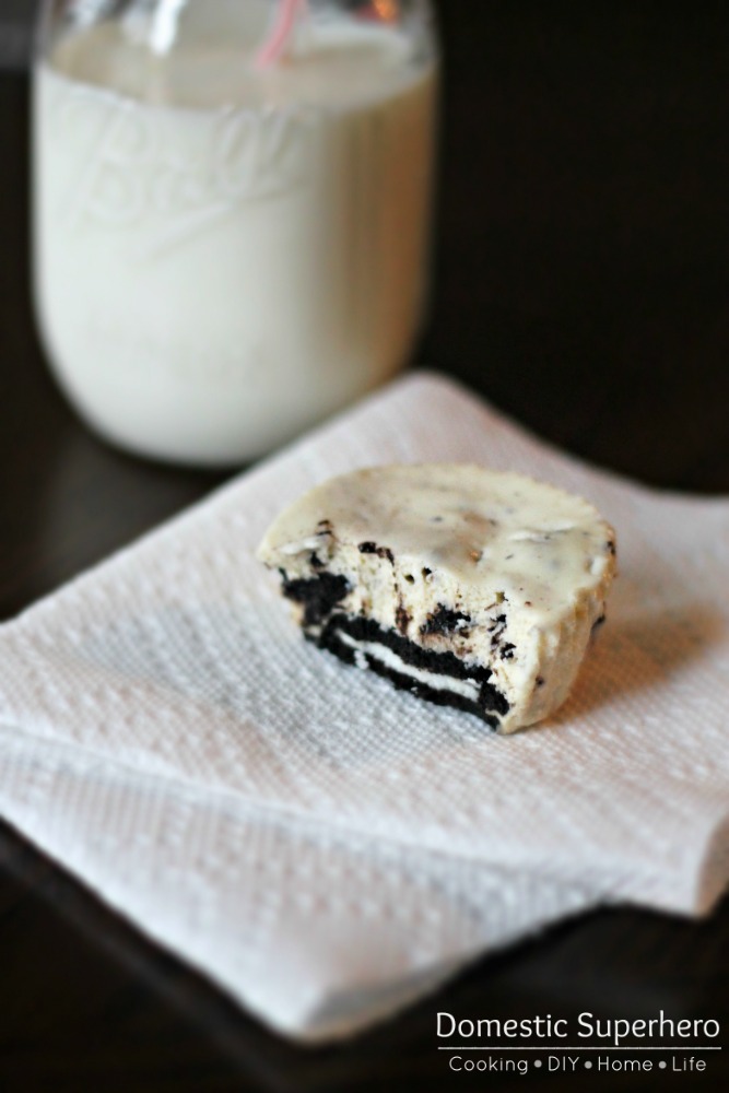 Oreo Cookies and Cream Cheesecake Cupcakes