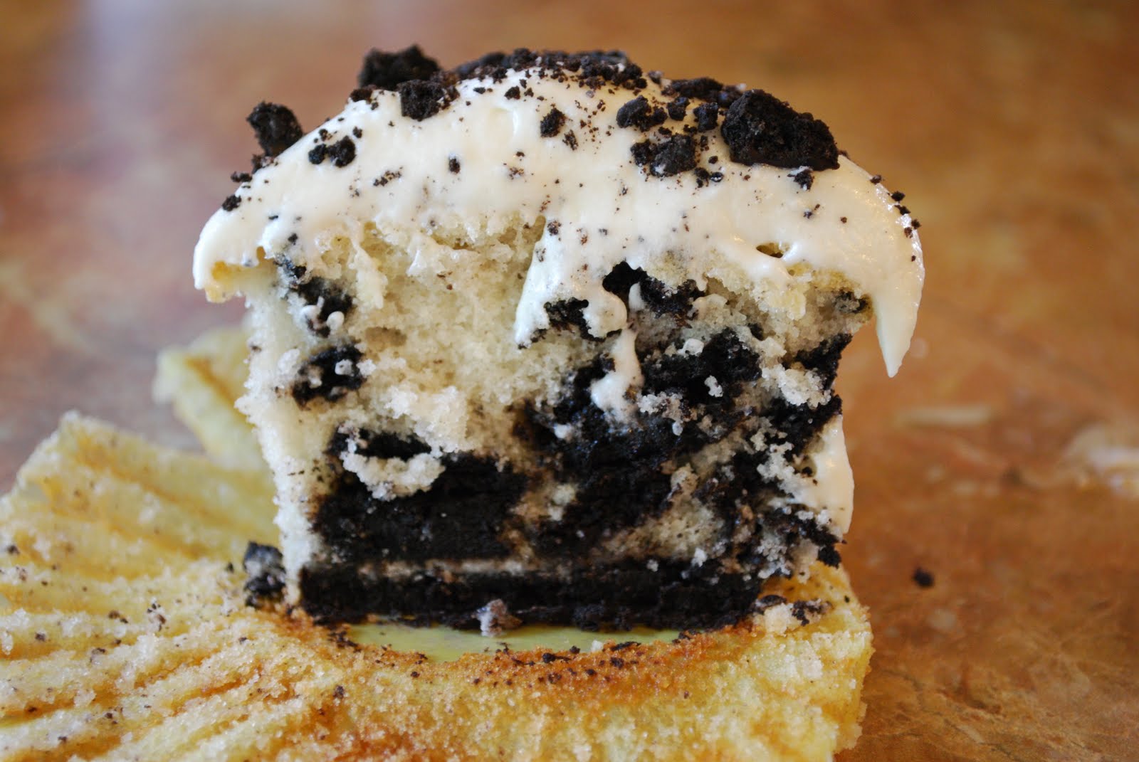 Oreo Cookies and Cream Cupcakes