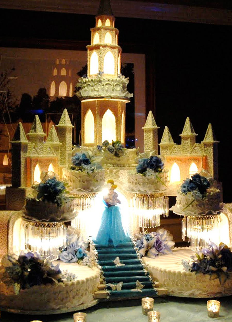 Quinceanera Castle Cakes