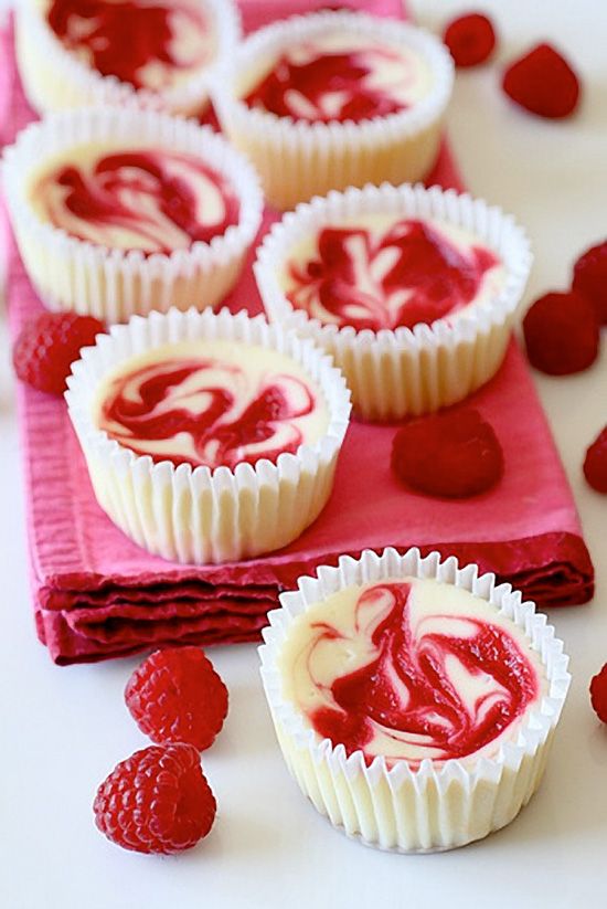 Raspberry Swirl Cheesecake Cupcakes